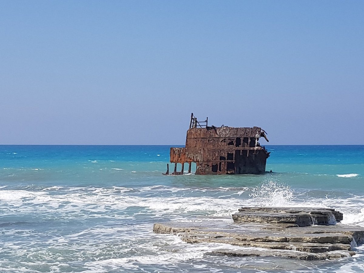 Akrotiri Ship Wreck