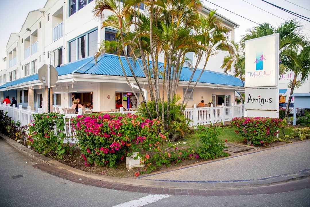 Amigos Bar & Restaurant