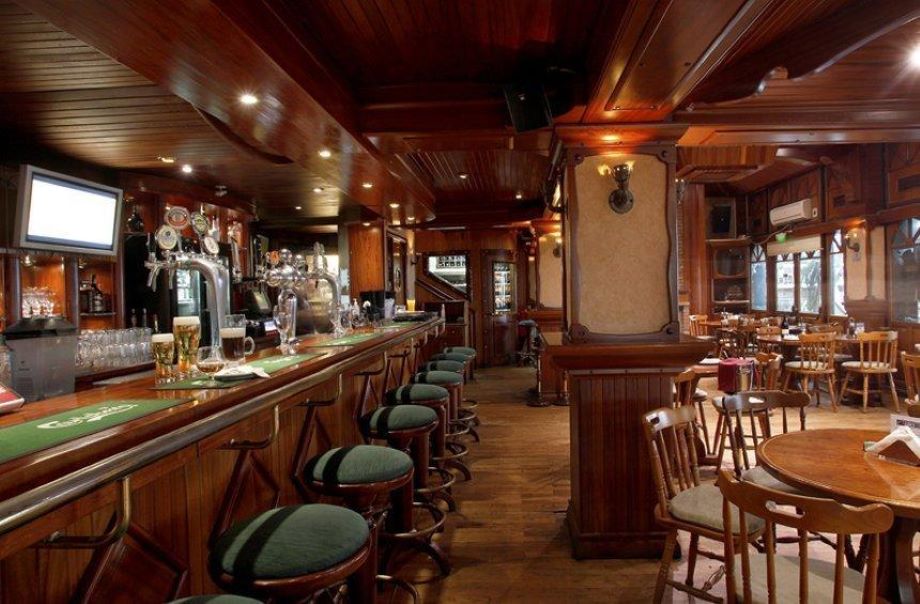 Chesters Bar and Restaurant