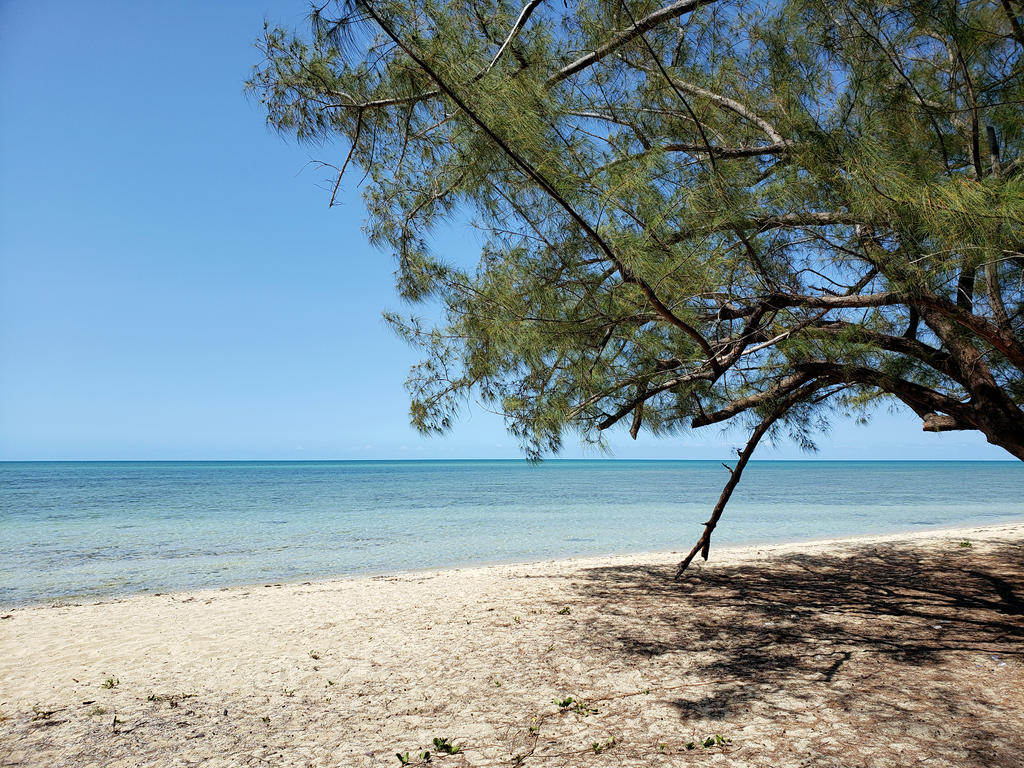 Coral Harbour Beach