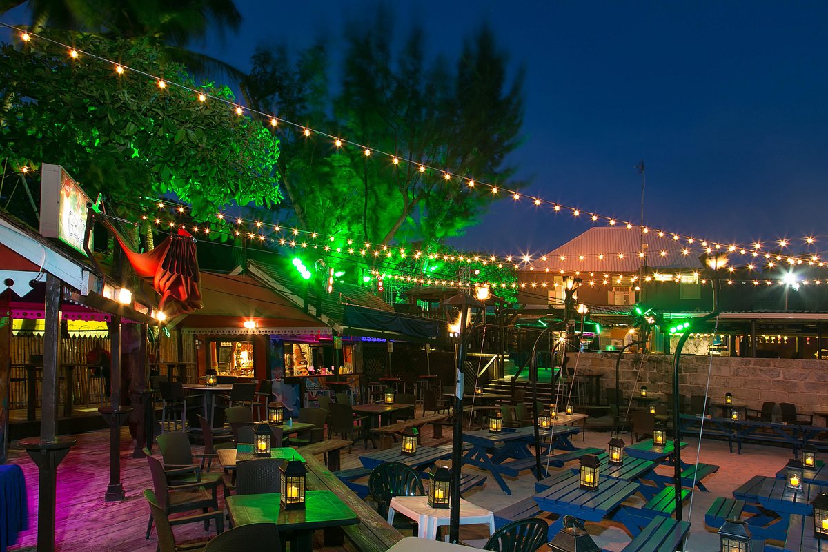 Harbour Lights Dinner Show