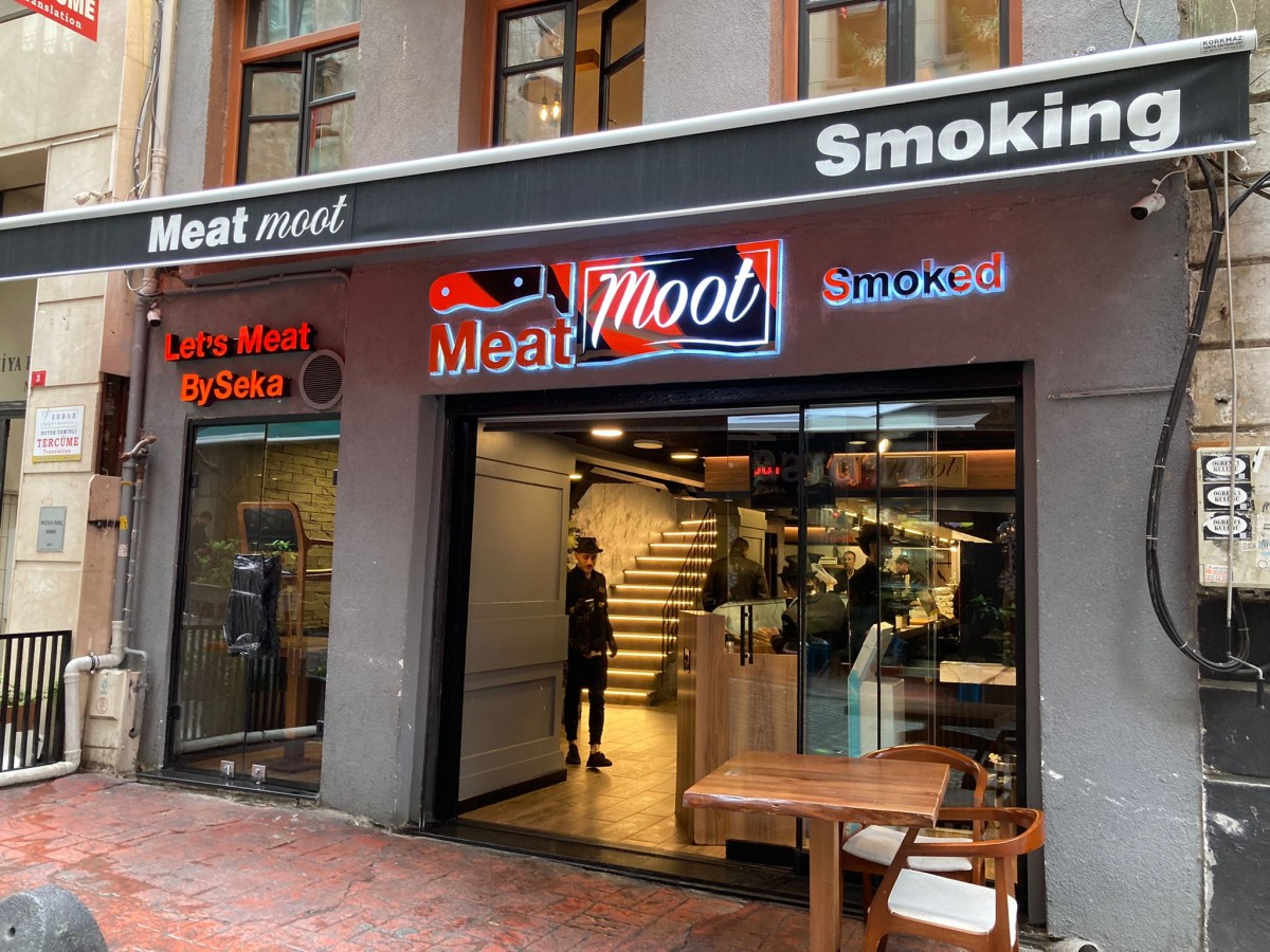 MeatMoot Taksim Restaurant
