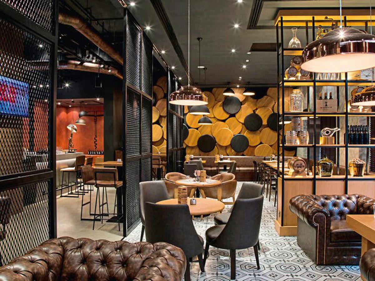 Warehouse - One of Abu Dhabi’s best grape and cheese night